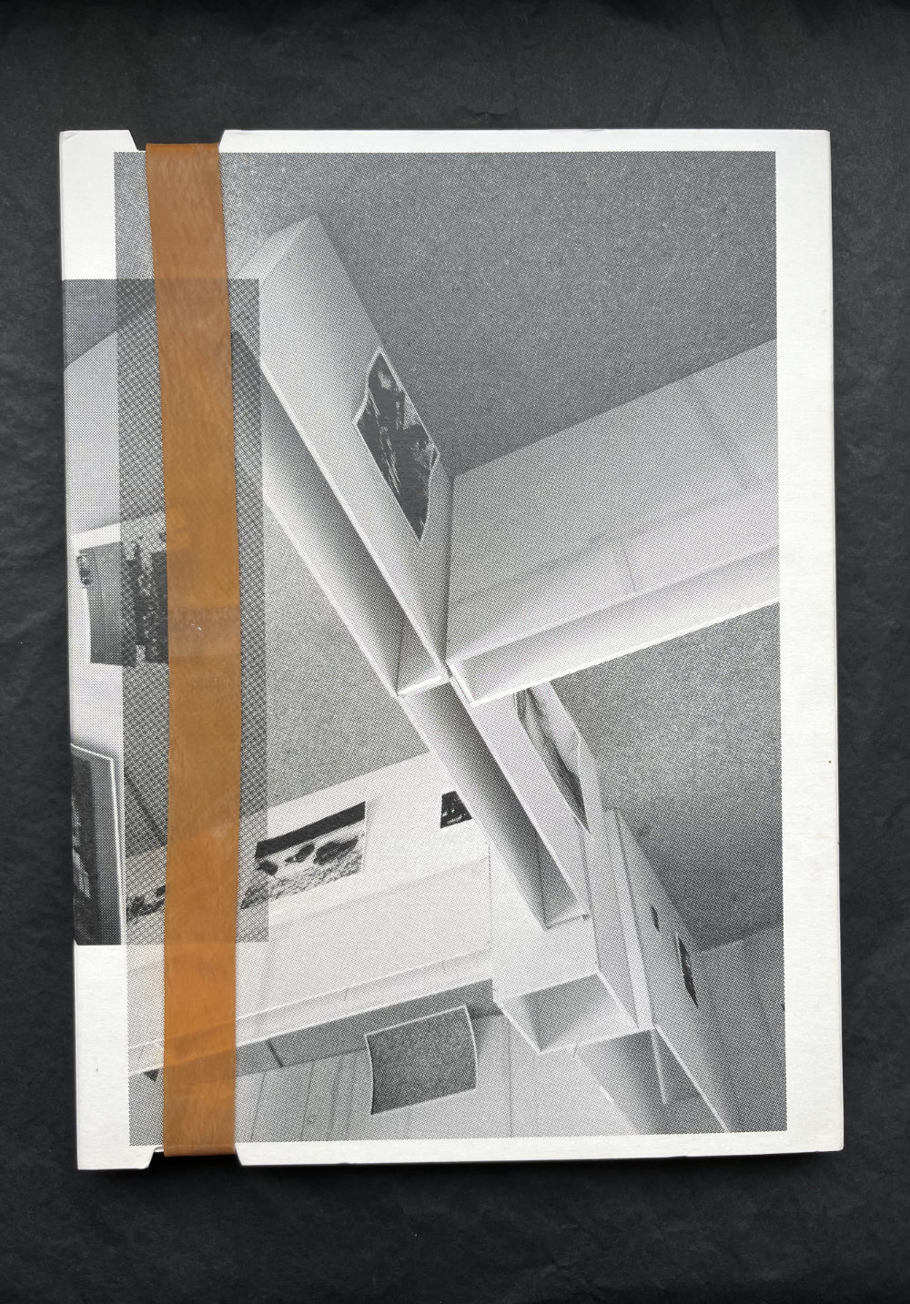 Your Body is Yours　Wolfgang Tillmans e26e706adf7e7c53aa9329bd72c665